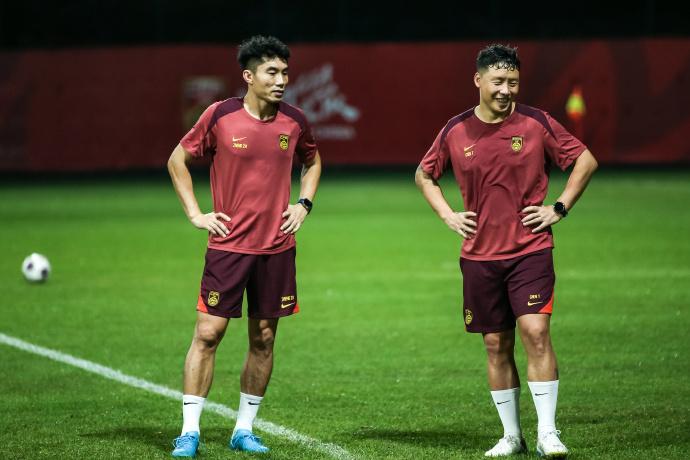 北青：足协尊重久尔意愿选用旧部，郑智、陈涛暂别国足