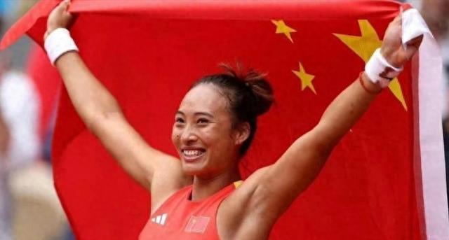 CCTV5直播，23：30，郑钦文VS女双3冠王，20：00，世界第一萨巴出战