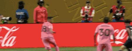 0-4！世俱杯小组头名出线 淘汰赛遭吊打无缘八强 两大超巨老矣？