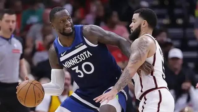 NBA三届全明星兰德尔与森林狼达成3年1亿$续约合同&并有球员选项