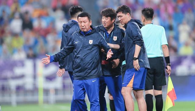 再见泰山？记者：崔康熙踢完河南后将回韩国疗养，引发3大疑问