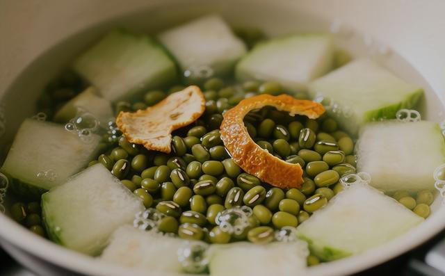 绿豆和它是天生一对！三伏天这样吃，湿气悄悄溜走