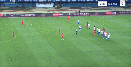 半场-山东泰山客场暂2-0河南 泽卡双响李源一献助攻河南屡失良机