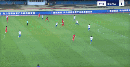 半场-山东泰山客场暂2-0河南 泽卡双响李源一献助攻河南屡失良机