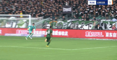 4连胜&16轮不败领跑！国安2-1逆转云南玉昆 张玉宁替补助攻+造点