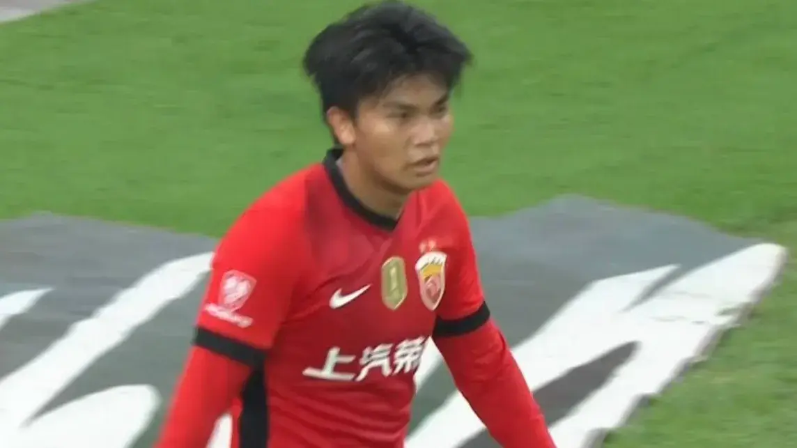 中超险爆大冷，2-1！卫冕冠军逆转，最新积分榜如下，前四差4分！