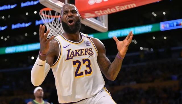 23个赛季！历史首人！詹姆斯NBA最后一舞或将申请交易