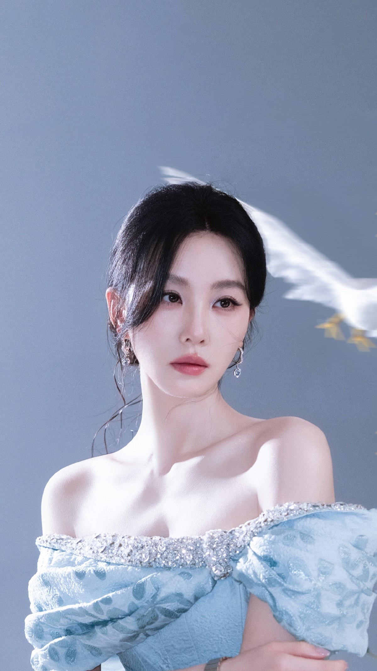 蓝裙下的东方美人韵