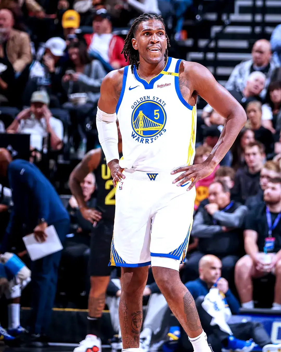 NBA传来多笔重磅签约，火箭起飞升空，湖人因小失大，勇士沉默！