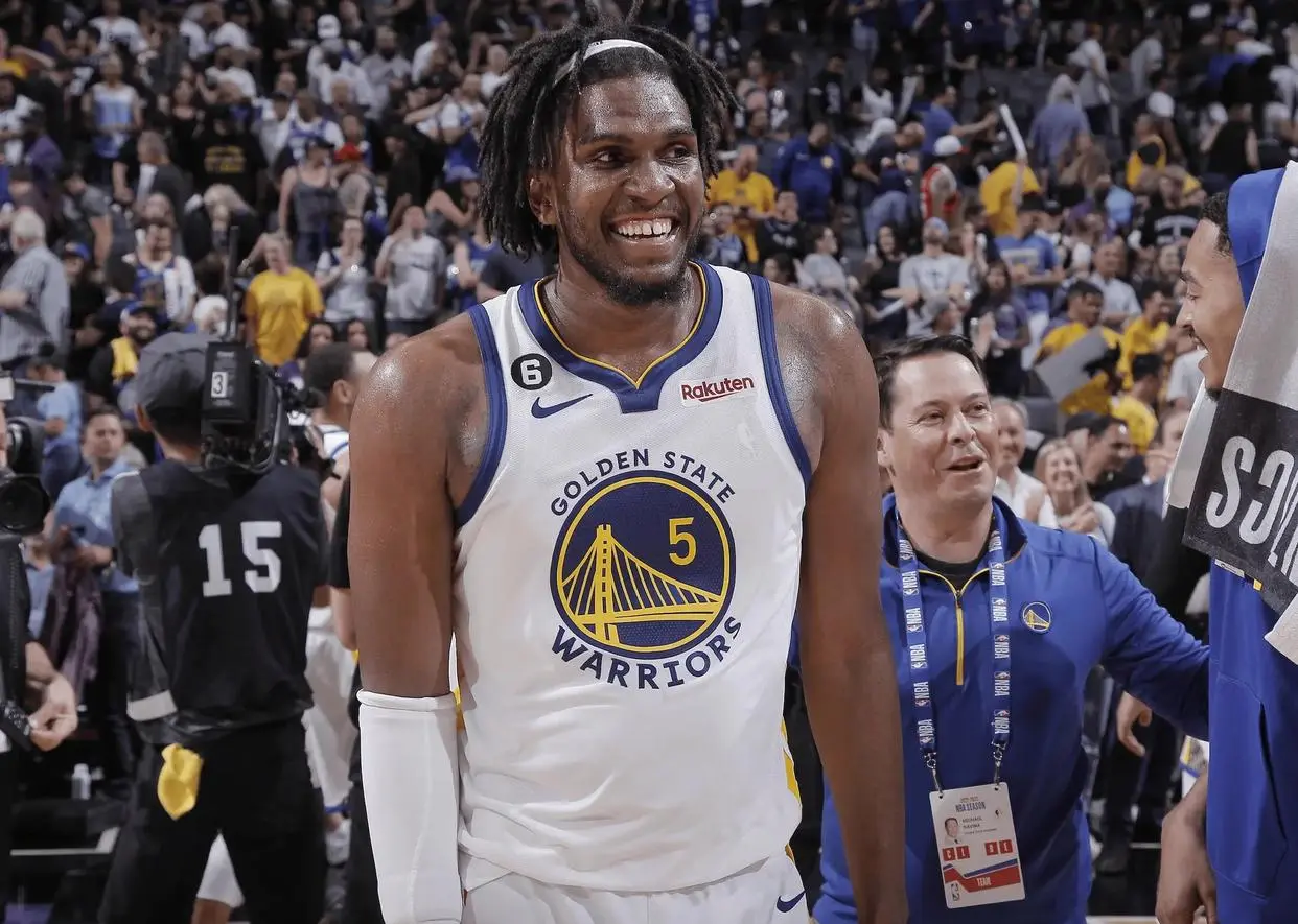NBA一夜28笔交易！湖人捡漏成功，勇士中锋离队，火箭成最大赢家