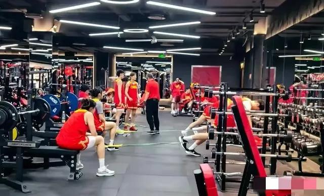 重磅！李梦国家队去向现重大转机 赞助商出手了 宫鲁鸣会松口吗