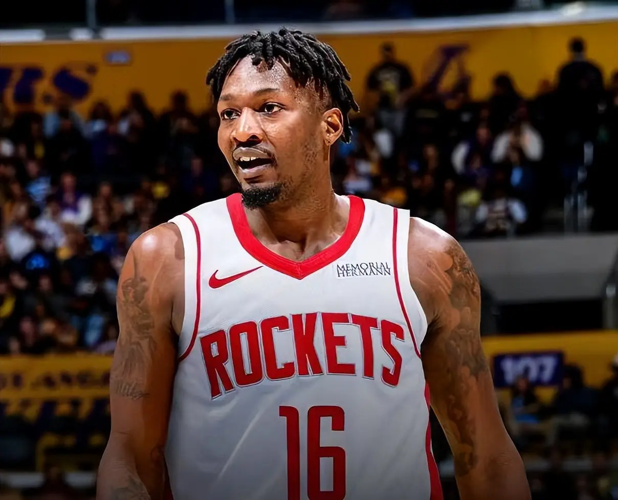 NBA自由市场大乱！火箭连签6人，快船保罗有意，布克或签2年1.5亿