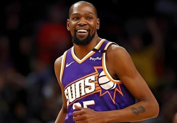 火箭签约正式达成！豪华内线群称霸NBA，杜兰特笑的合不拢嘴