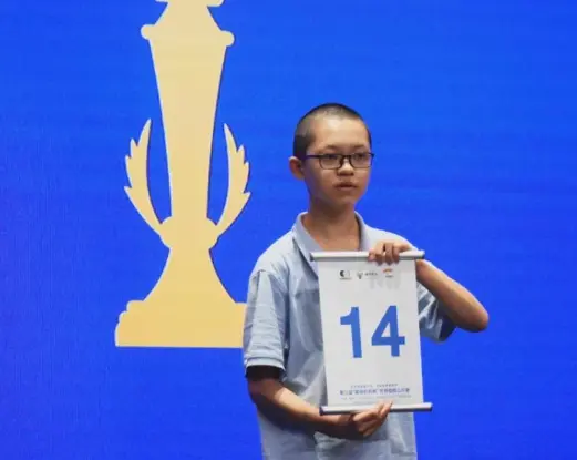 像一个AI，14岁中国围棋四段少年闯进烂柯杯32强，全盘无恶手