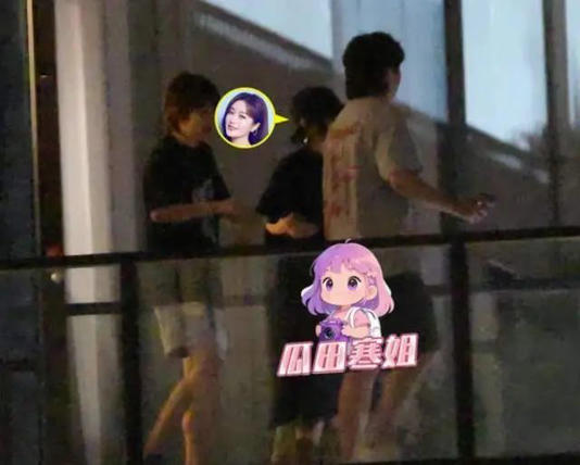 秦岚喝醉酒被搀扶，破除备孕之说，疑似跟魏大勋感情受阻心情不佳！