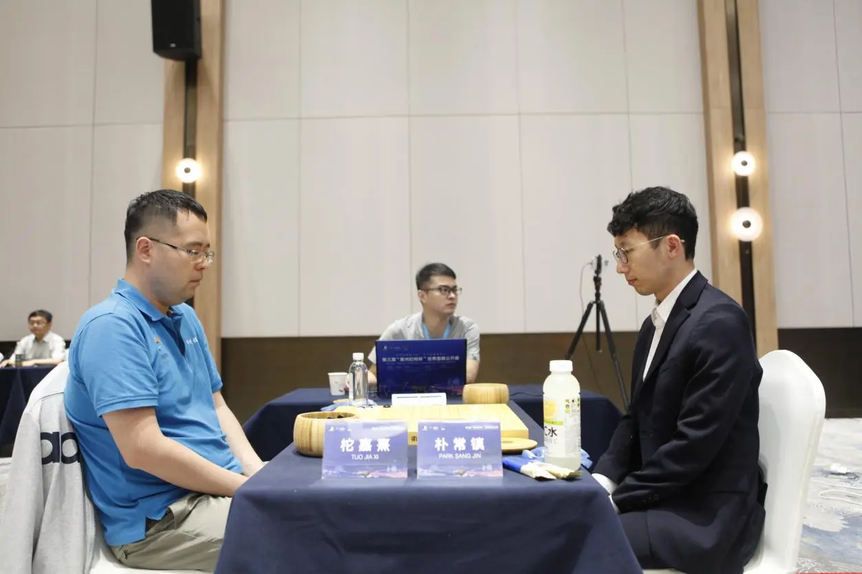 衢州烂柯杯本赛首轮中国棋手14胜9负，胡耀宇唐嘉雯过关成全场亮点