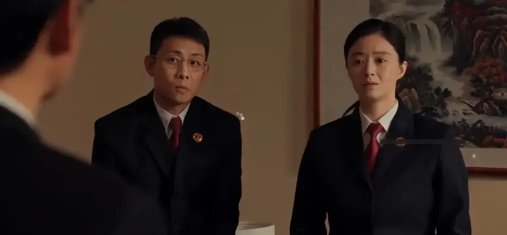 《以法之名》孙飞死前曝光洪亮身世，他竟然是兰景茗的亲生儿子