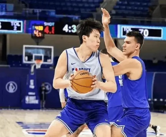 担忧杨瀚森无法适应NBA？拓蜜一张图打消顾虑：CBA的对抗是世界级