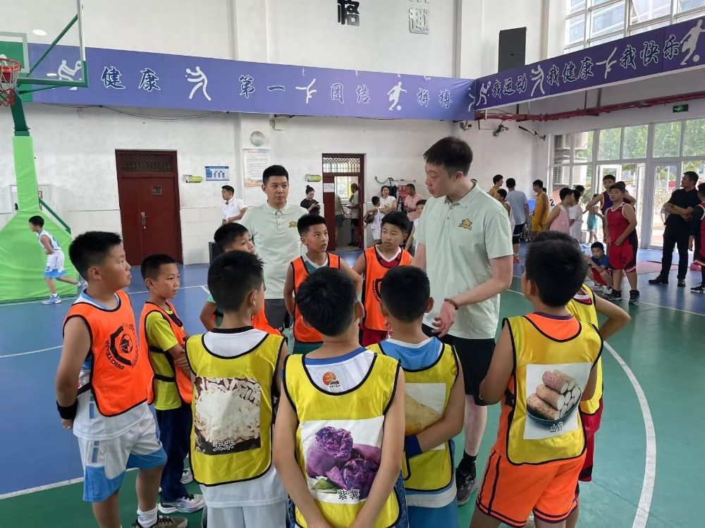 北碚区选拔篮球、足球等170名优秀苗子,积极备战市八运会