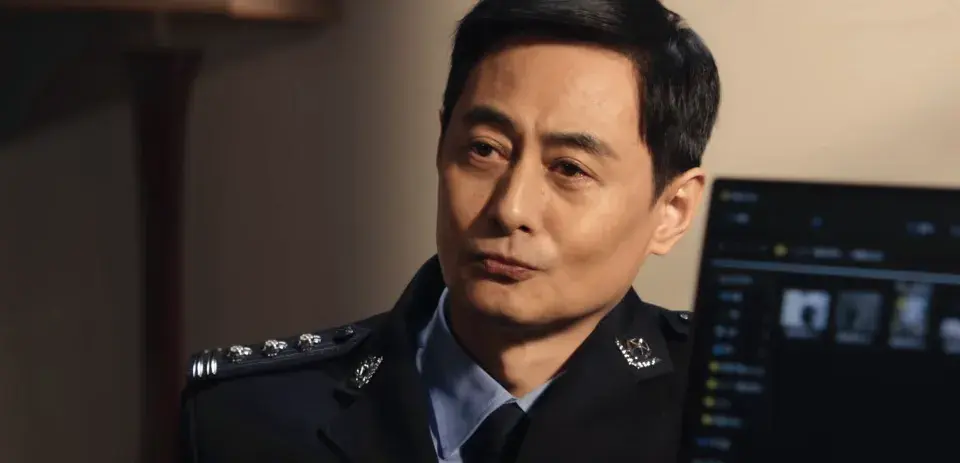 《以法之名》孙飞死前曝光洪亮身世，他竟然是兰景茗的亲生儿子
