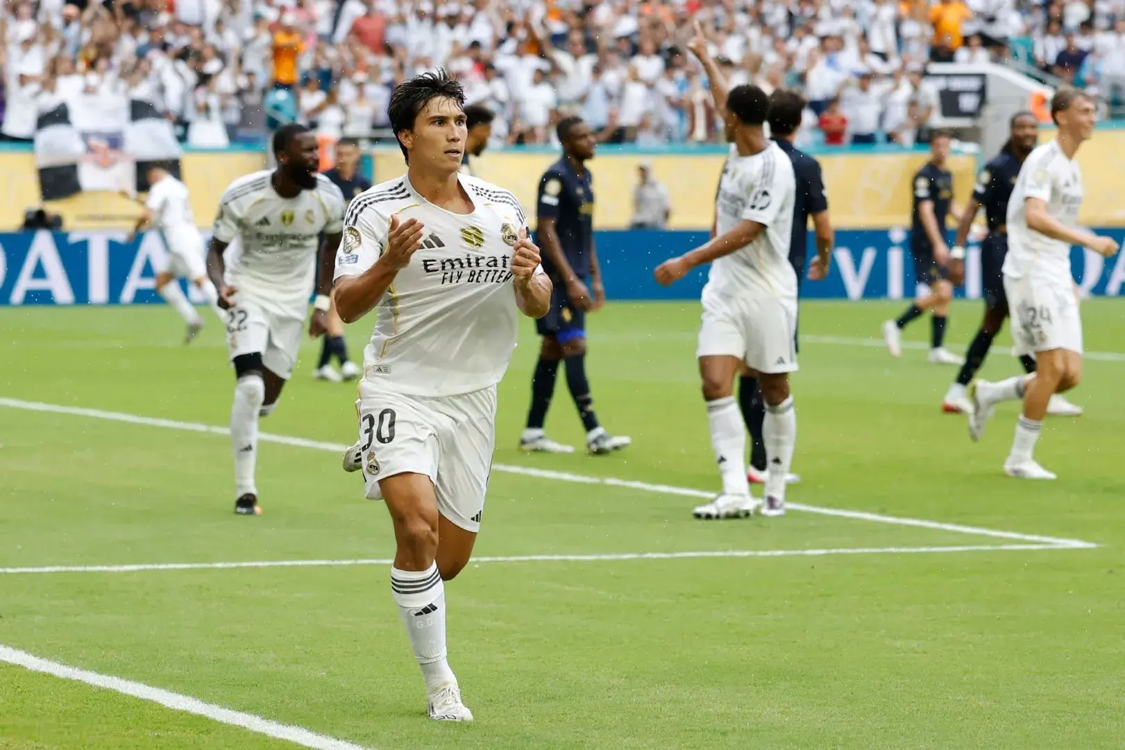 六万人见证，世俱杯1-0！皇马过关，送意甲豪门回家，8强诞生七席