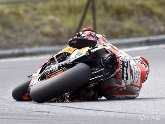 双厨狂喜！F1车迷，如何入坑MotoGP？