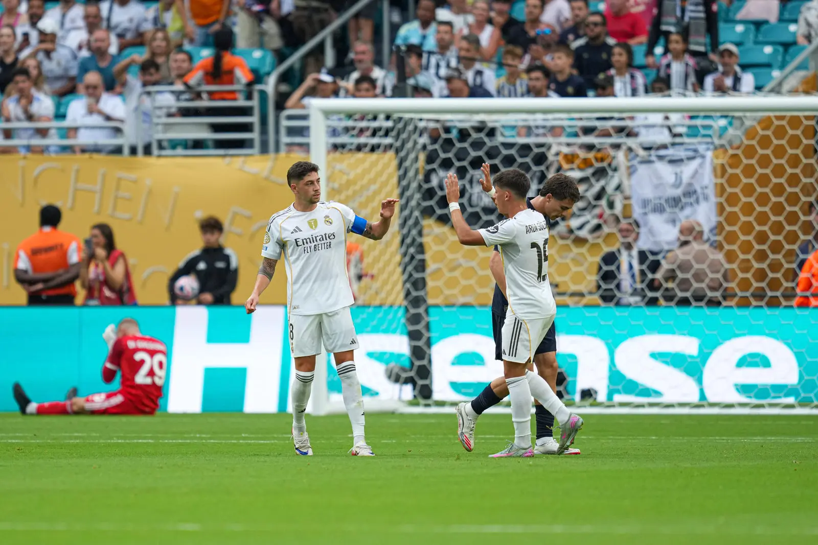 皇马1-0晋级！姆巴佩回归 1战豪揽1313万 世俱杯8强诞生7席