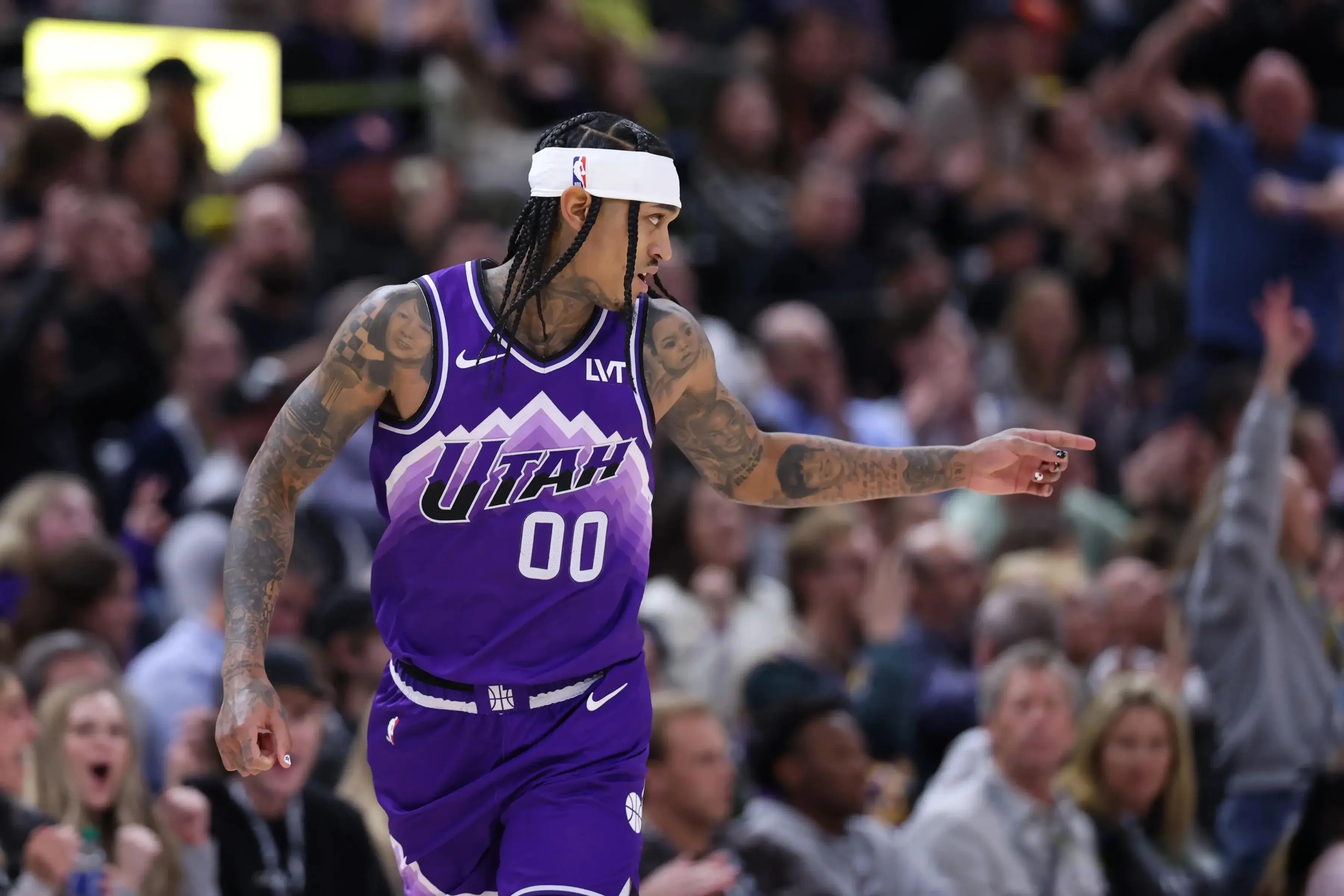 NBA一夜36笔交易！波特被交易，拉塞尔签约成功，火箭成大赢家