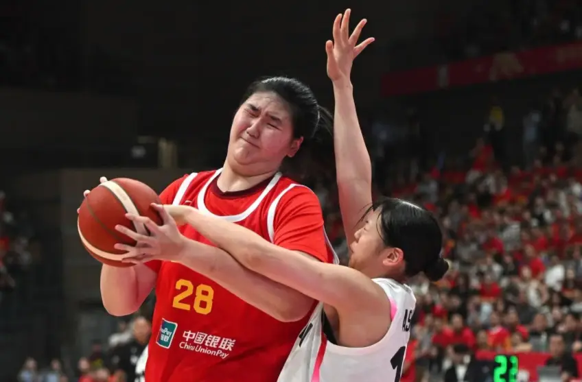 2米26张子宇输麻了？篮协下赛季新规出炉：16岁就能打WCBA了？