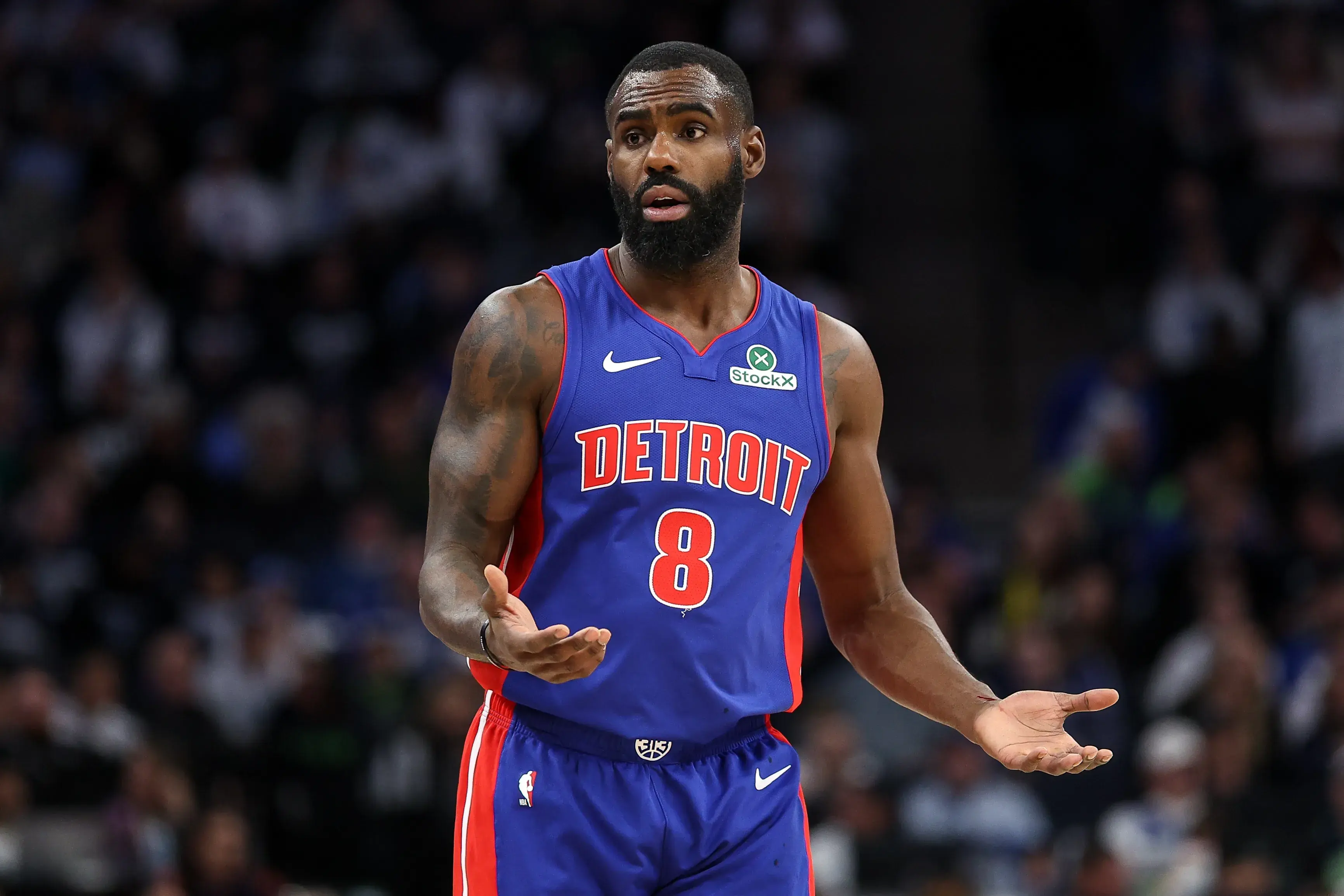 NBA疯狂一夜，全明星被裁，掘金补强争冠，勇士+湖人按兵不动！