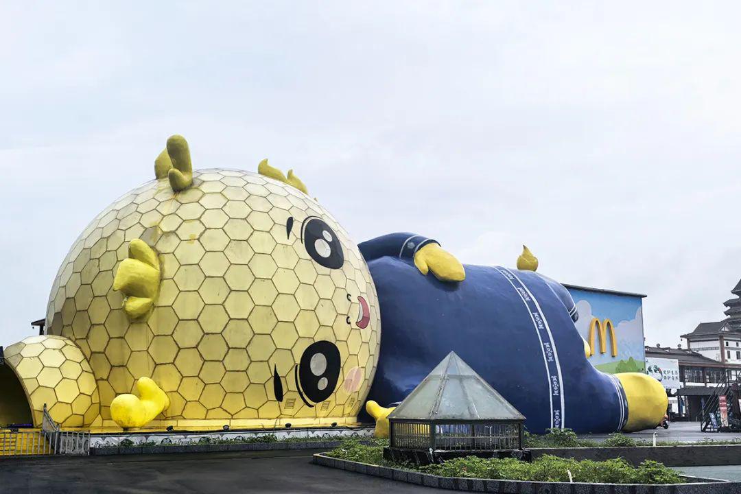 飞越黄果树-360极限飞球球幕影院多维升级备战旅游旺季