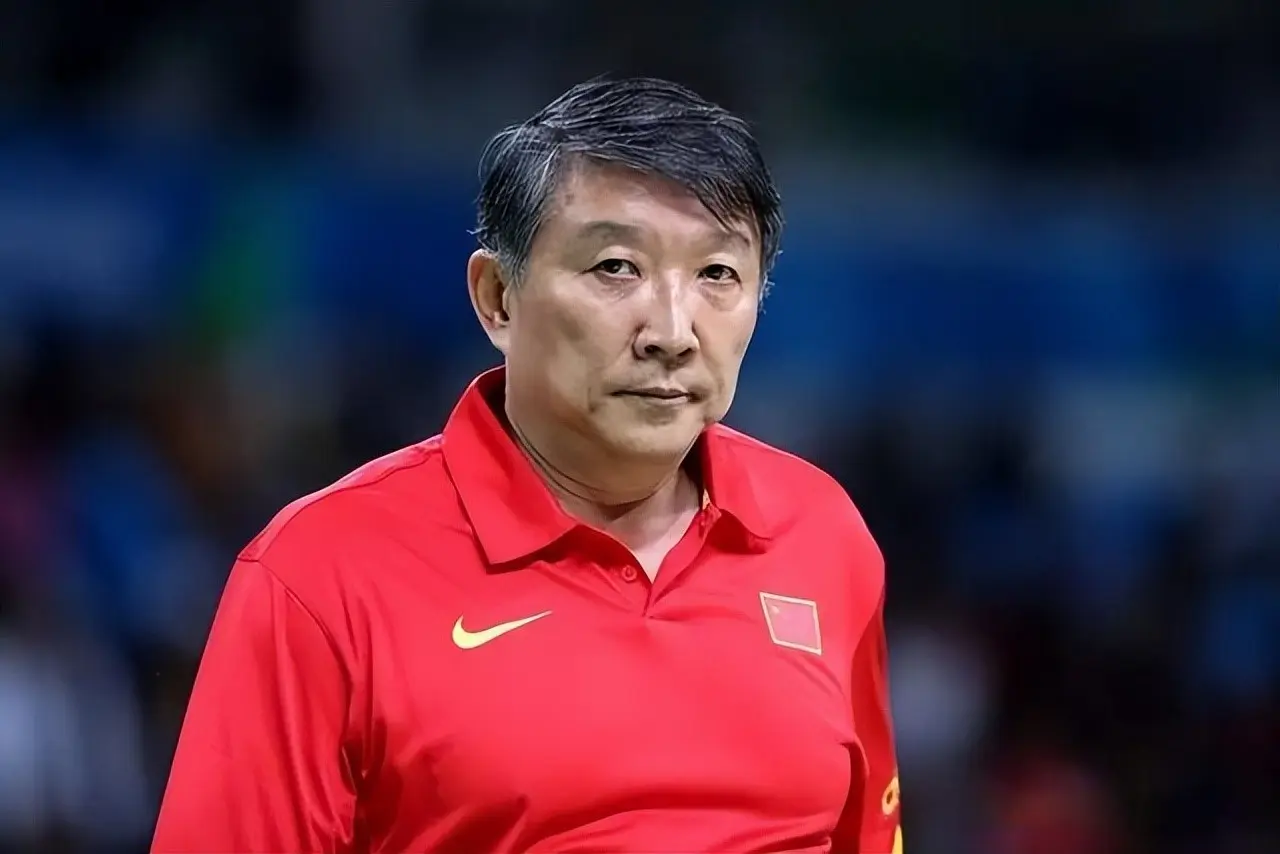 倒计时4天！中国女篮3个消息，她备战之际发商业代言，考验宫鲁鸣