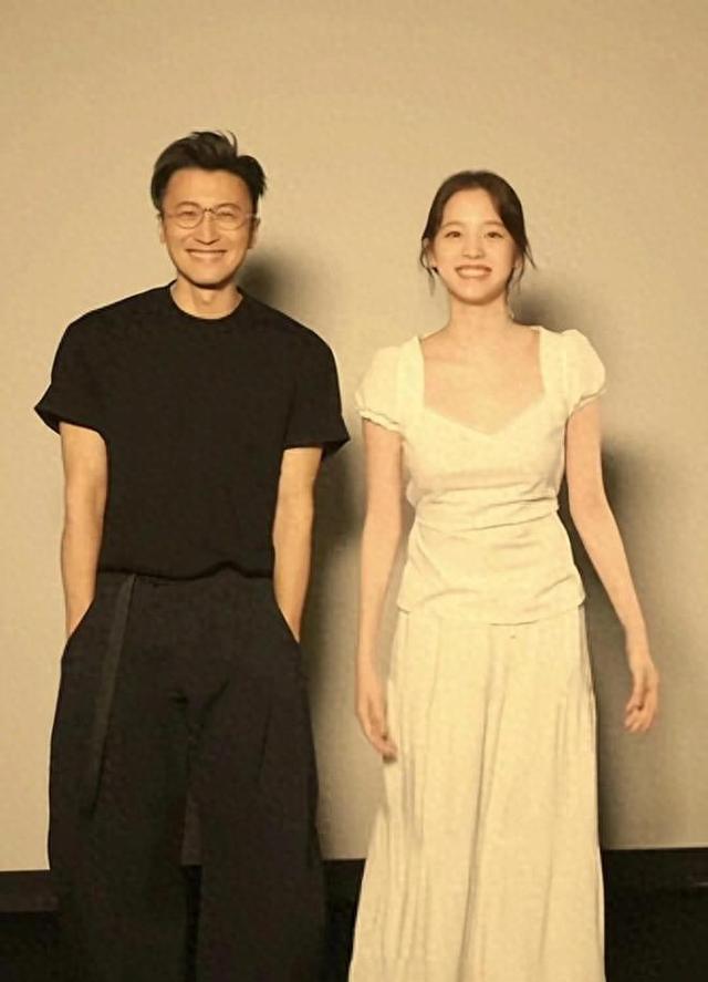 谢霆锋与欧阳娜娜罕见同框，完胜00后！他和张柏芝都是骨相美抗老