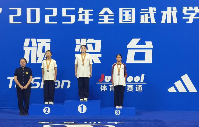 全国武术学校套路锦标赛河南功夫小子获10金10银6铜