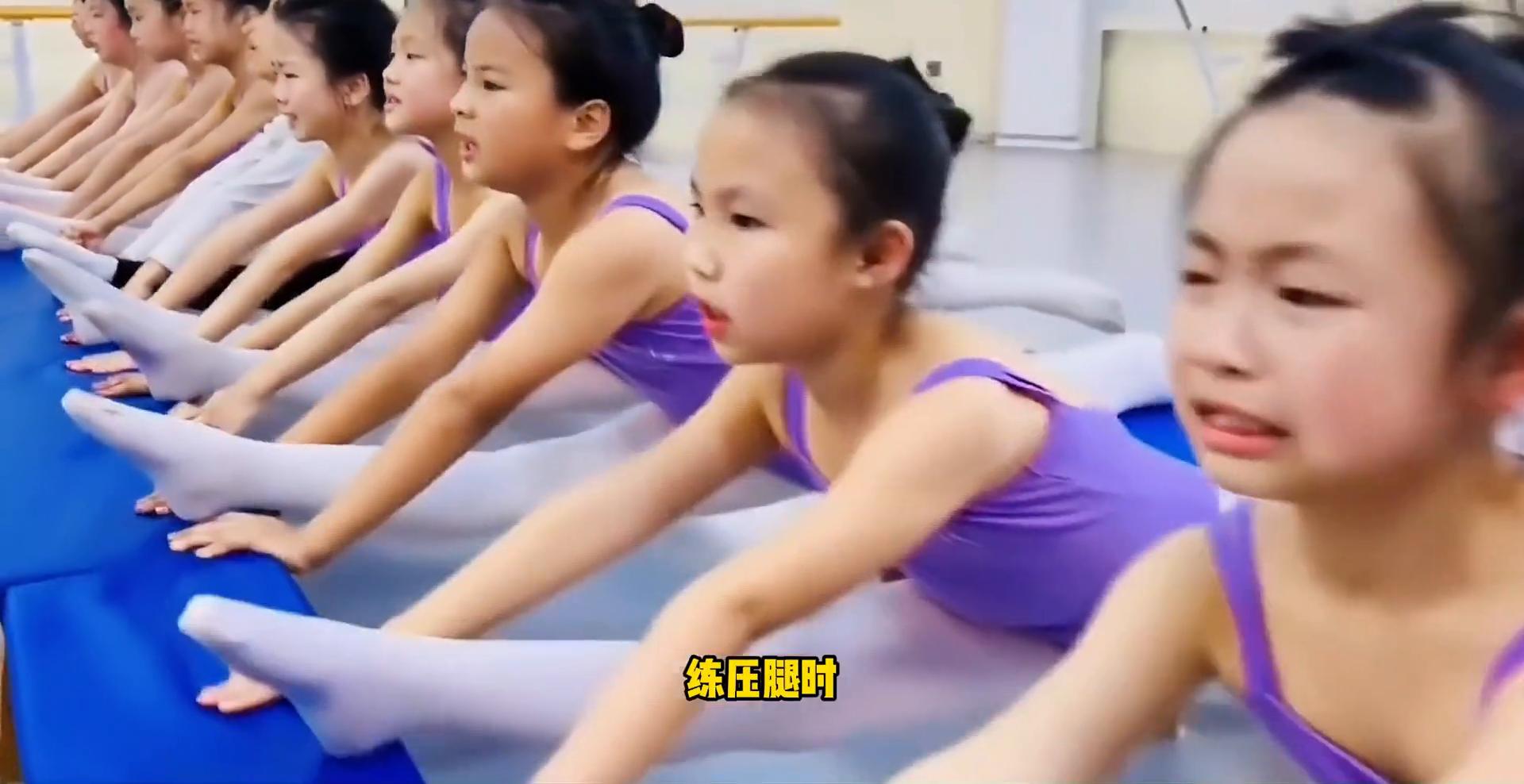 �赸�ຢ�������Ѷ�һ������ȫ���ۿޣ�