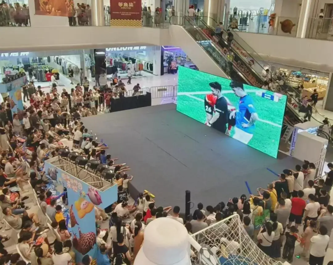 43617人在“江苏最牛足球场”，苏超如何走进寻常百姓家