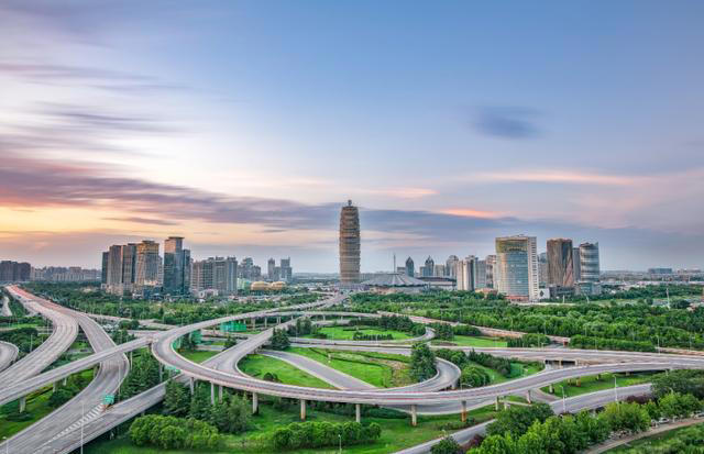 胖东来半年狂揽117亿！对各地促消费有何启示