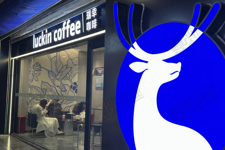 瑞幸正式杀入美国，下APP就送1.99美元券。