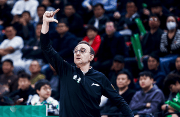 媒体人：辽篮助教乌戈将加盟骑士教练组，参与NBA夏季联赛