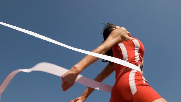 还坚持“跑步”养生的老人，除了有利于肺部，还会带来这4种好处