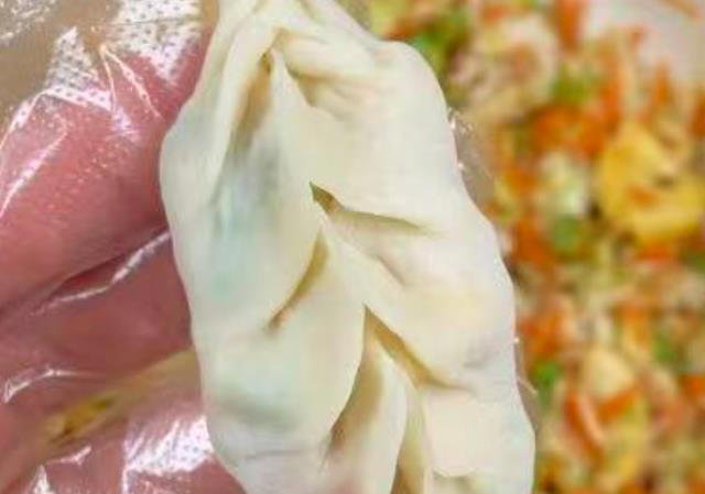夏天出汗多，多吃这馅饺子，清热明目，补钾健脾胃，清爽开胃真香