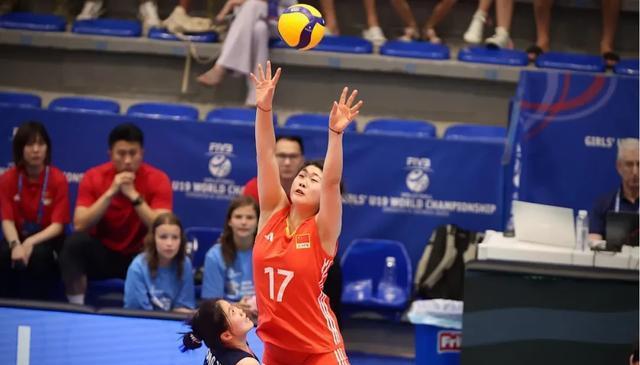 世锦赛中国女排横扫突尼斯！黄悦鑫 郭中楠 陈晓辉 翟宇睿合砍44分