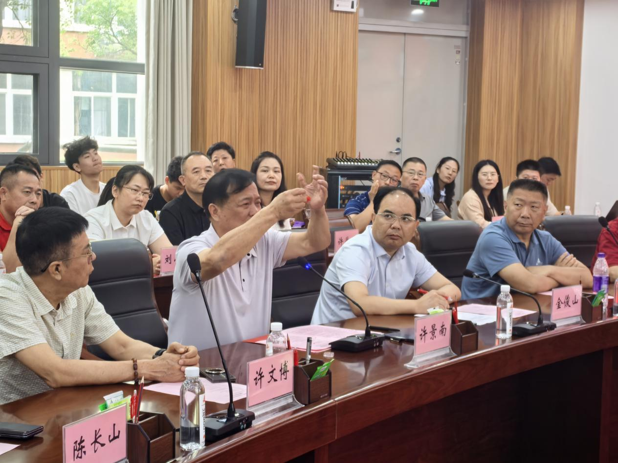 山海相连 爱心相牵——匹克集团河南公益行圆满收官