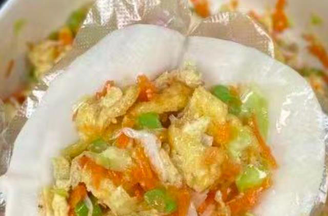 夏天出汗多，多吃这馅饺子，清热明目，补钾健脾胃，清爽开胃真香