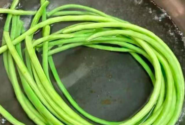 夏天出汗多，多吃这馅饺子，清热明目，补钾健脾胃，清爽开胃真香