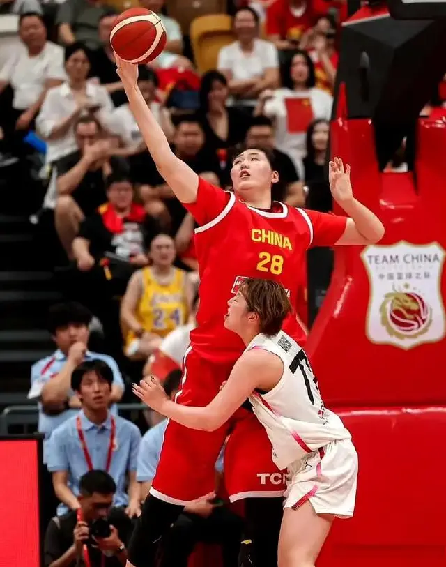 还不服气？日本女篮主帅发声，豪言亚洲杯复仇中国队，球迷：嘴硬