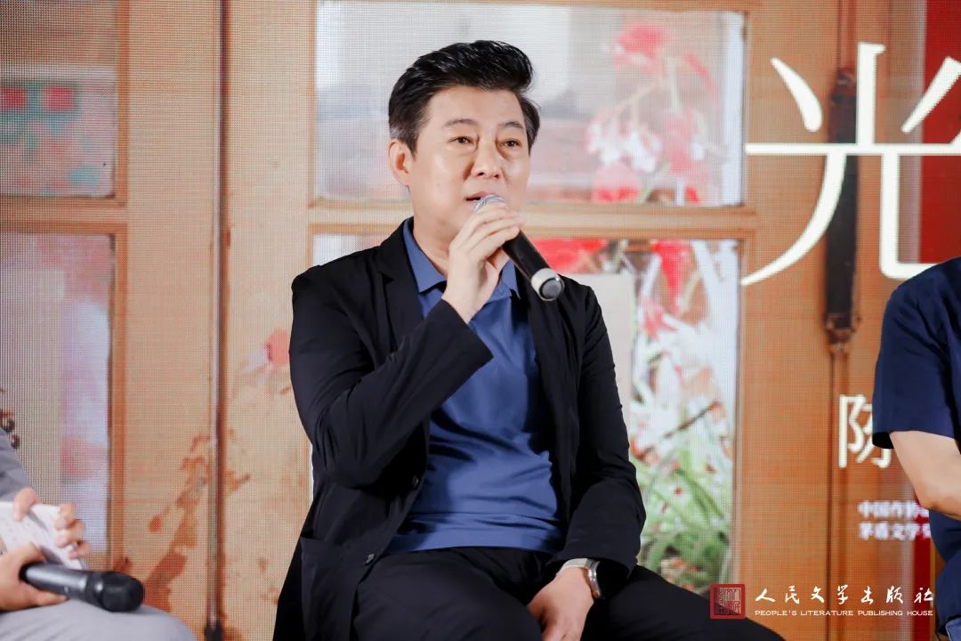 ��ѧ���������ٹ⿪���º��̣�һ�����������166�ŵ���ѧ���䡱��