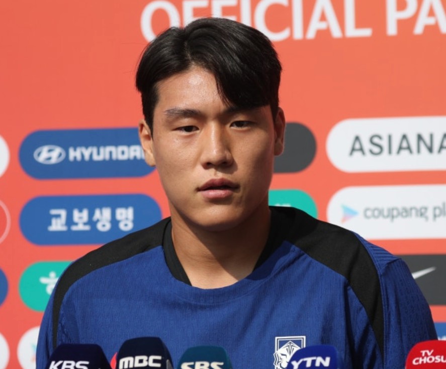 韩国国脚李昊宰：想参加明年的世界杯；希望超越我父亲李基珩