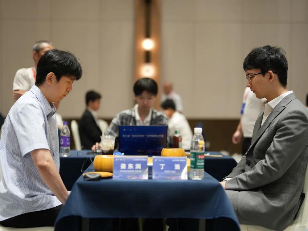 中国棋手14人挺进16强