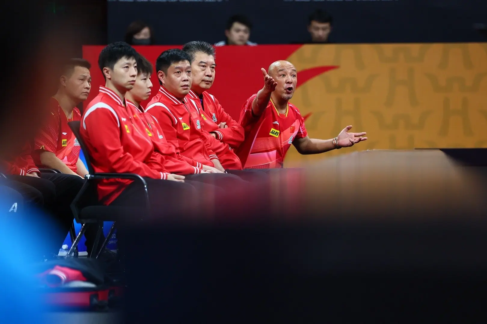 主管教练常伴左右，球迷总认为孙颖莎资源不足，是什么原因？